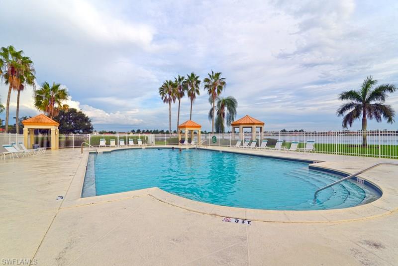 VILLAGES AT EMERALD LAKES - Residential Lease