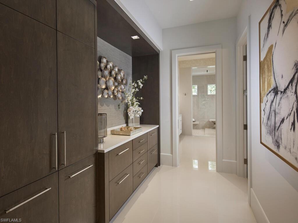 AQUALANE SHORES - Residential