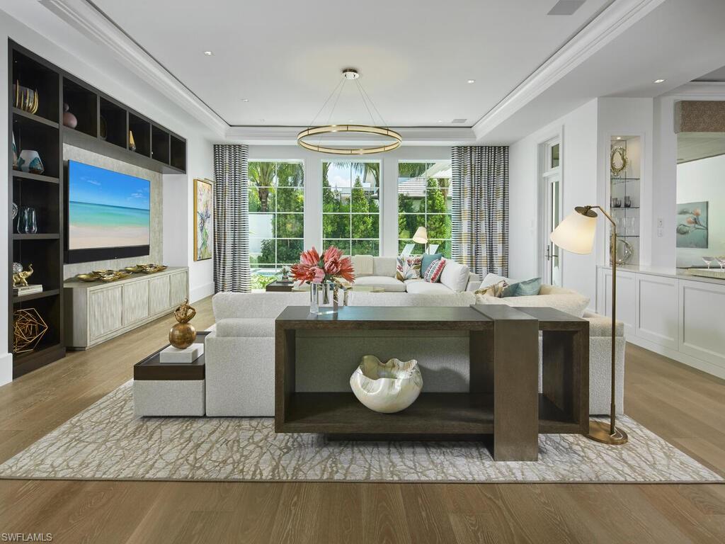 AQUALANE SHORES - Residential