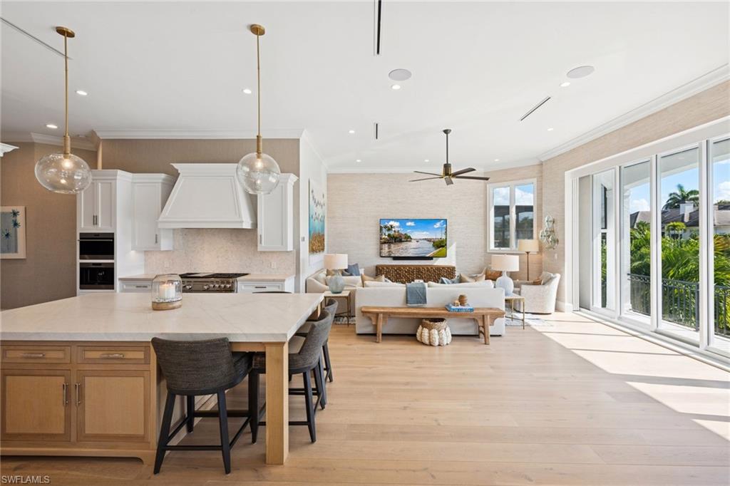 AQUALANE SHORES - Residential