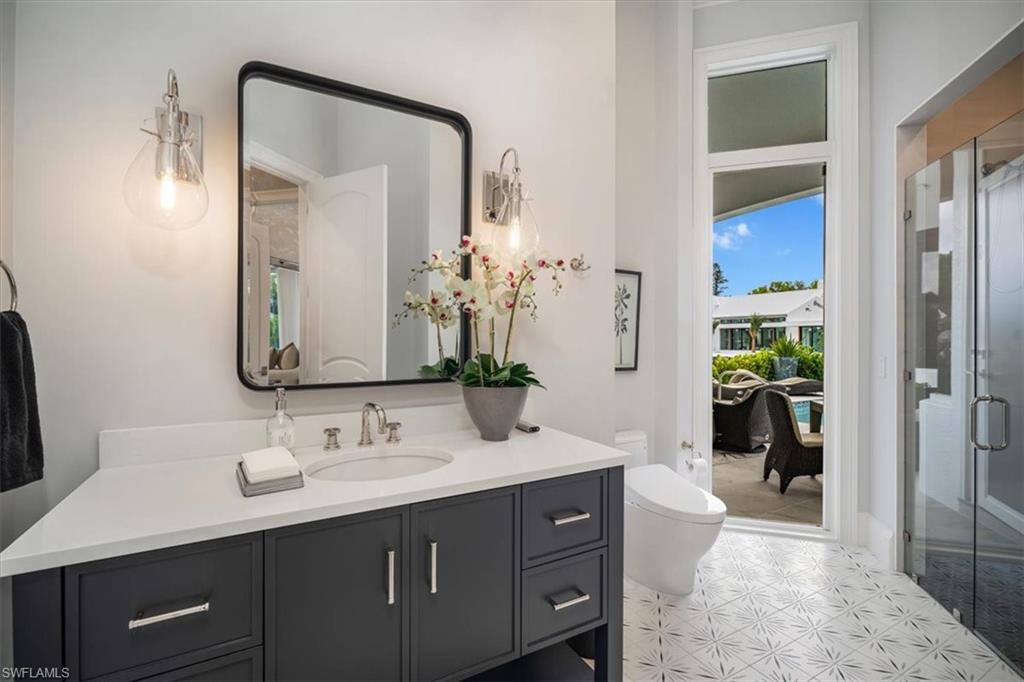 AQUALANE SHORES - Residential