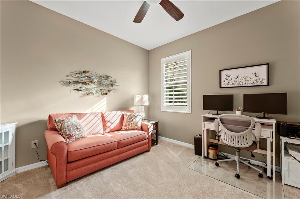 COACH HOMES AT LIVINGSTON LAKES - Residential