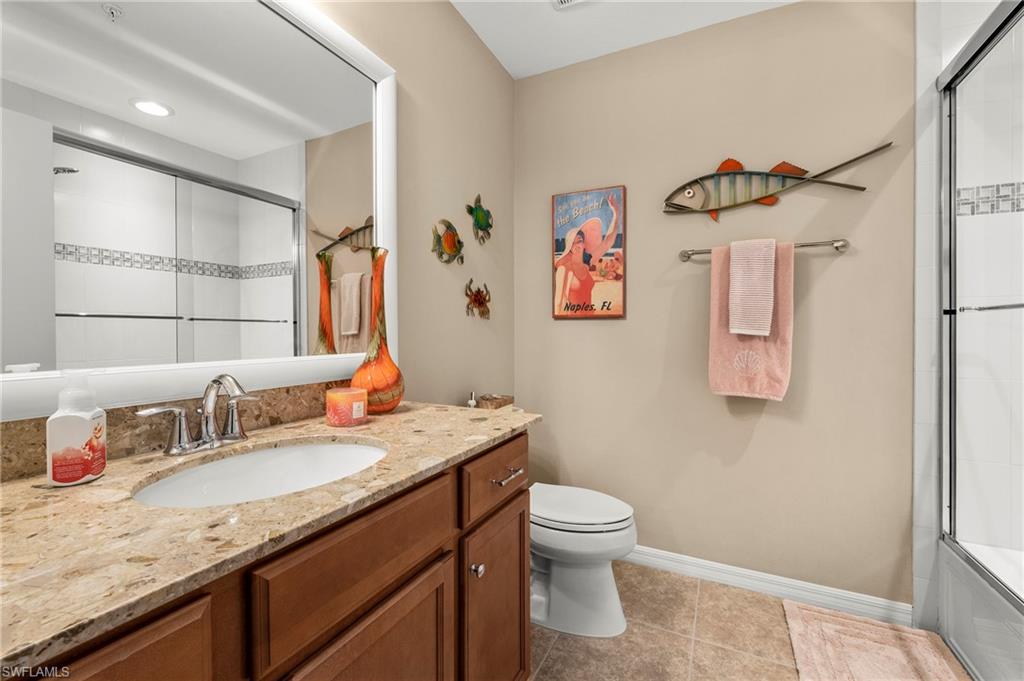 COACH HOMES AT LIVINGSTON LAKES - Residential