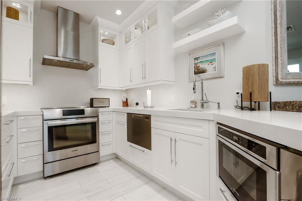 OLDE NAPLES - Residential Lease