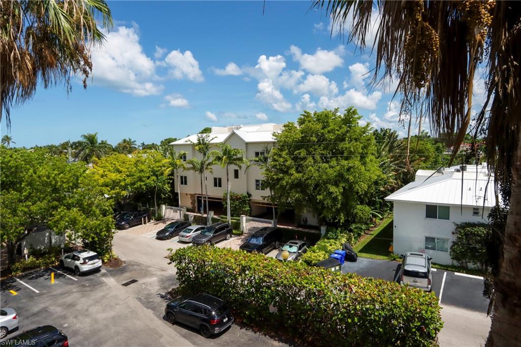 OLDE NAPLES - Residential Lease