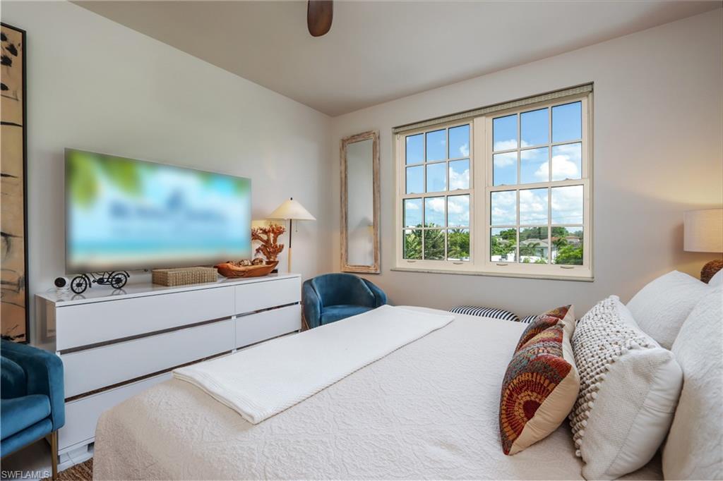 OLDE NAPLES - Residential Lease
