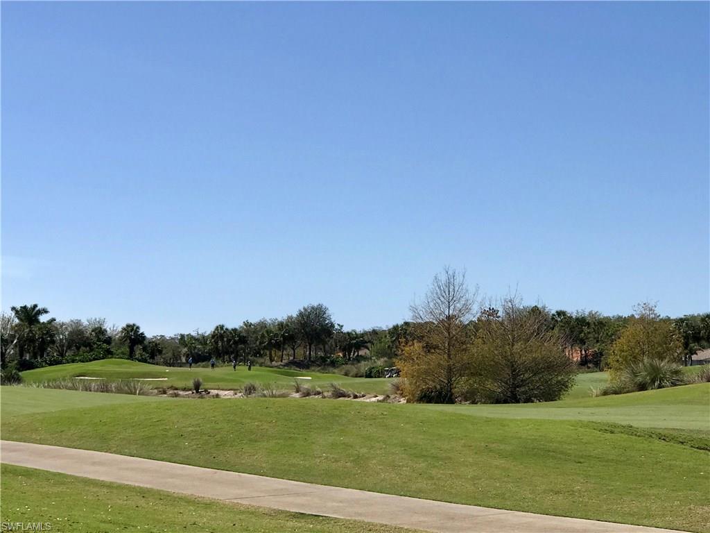 COACH HOMES AT HERITAGE BAY - Residential