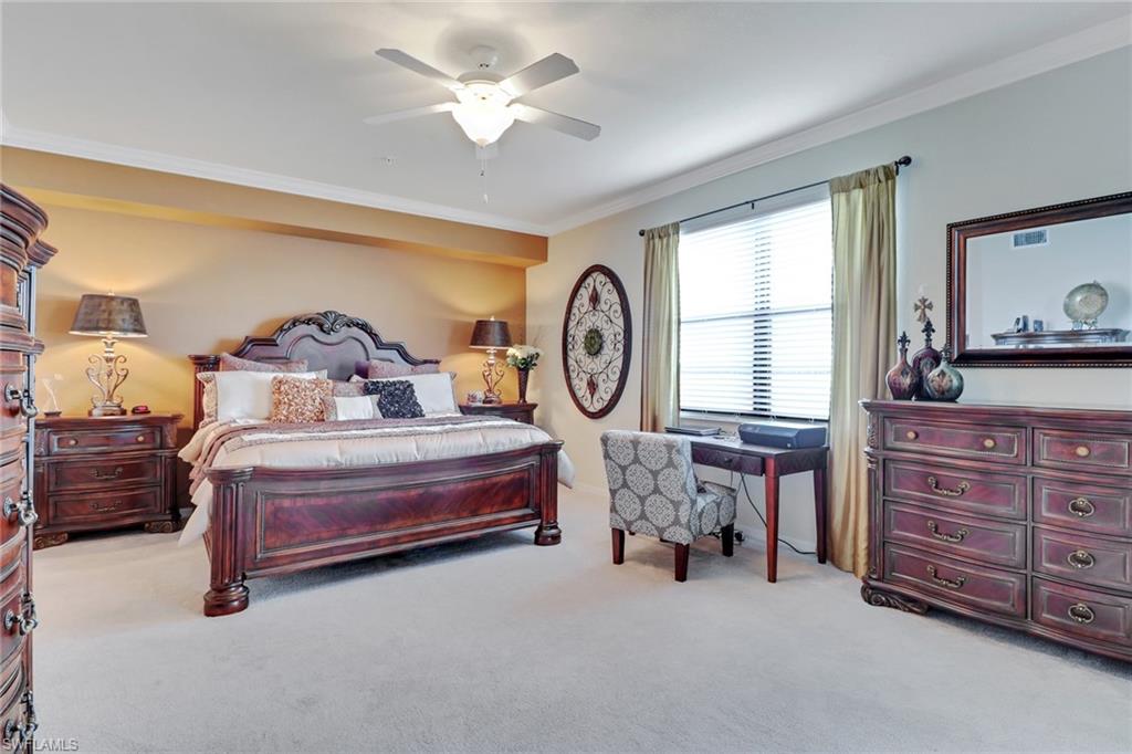 COACH HOMES AT HERITAGE BAY - Residential