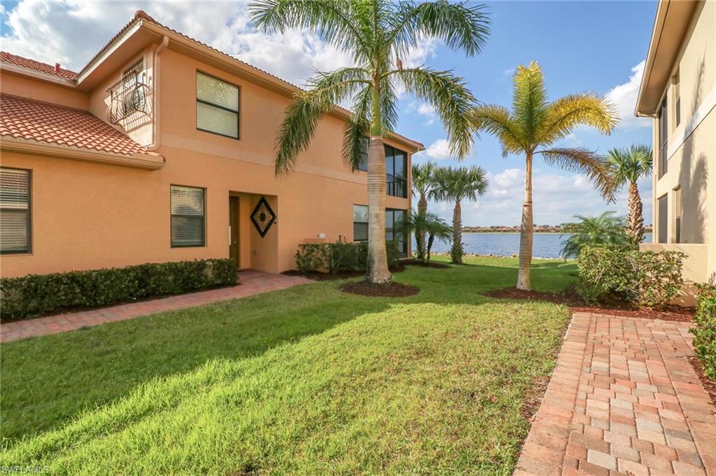 COACH HOMES AT HERITAGE BAY - Residential