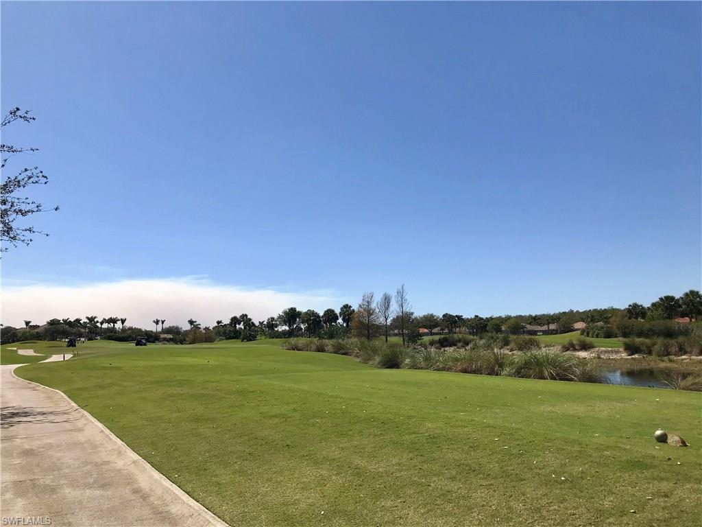 COACH HOMES AT HERITAGE BAY - Residential
