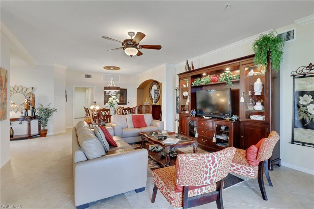 COACH HOMES AT HERITAGE BAY - Residential