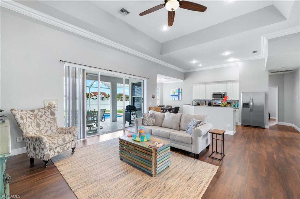 CAPE CORAL - Residential Lease