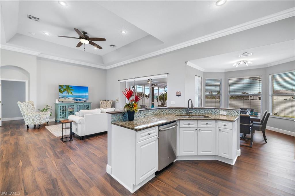 CAPE CORAL - Residential Lease