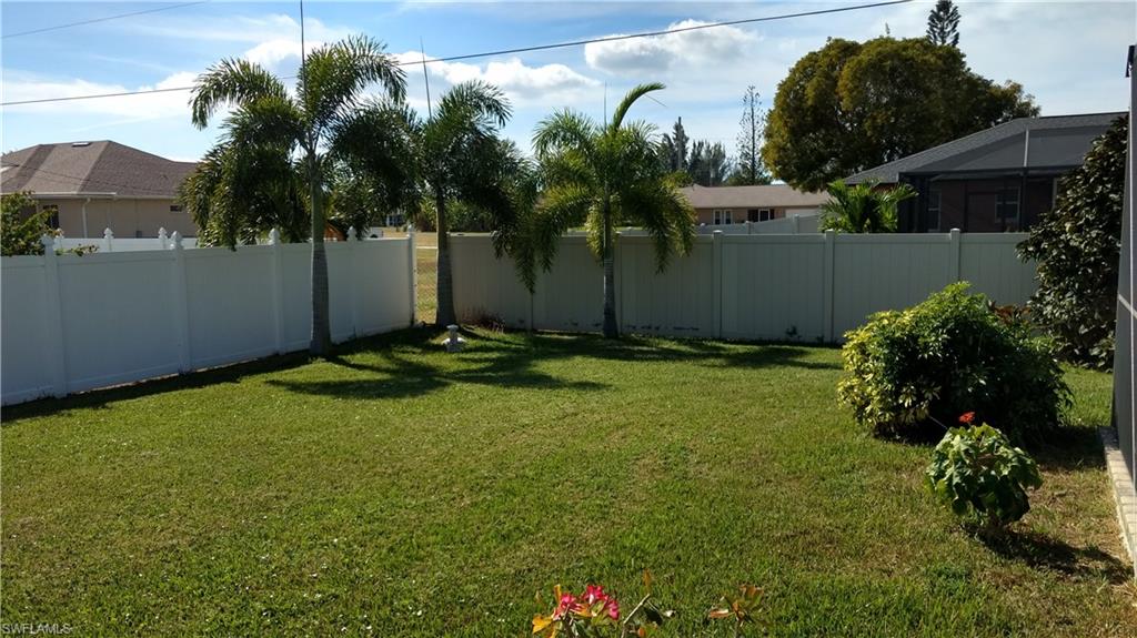 CAPE CORAL - Residential