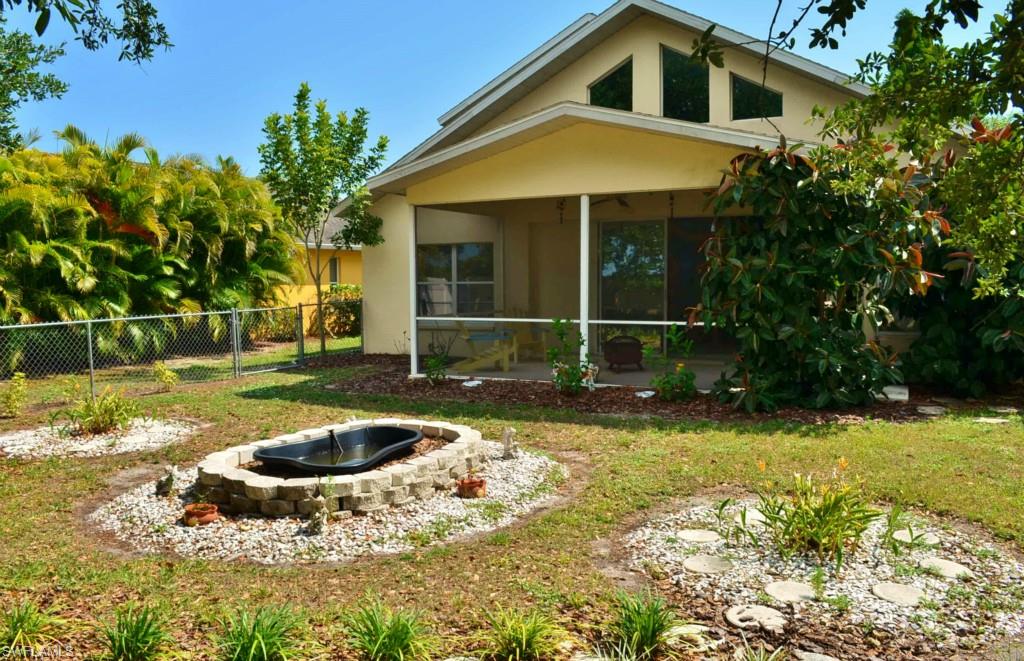 ISLANDS AT THREE OAKS - Residential