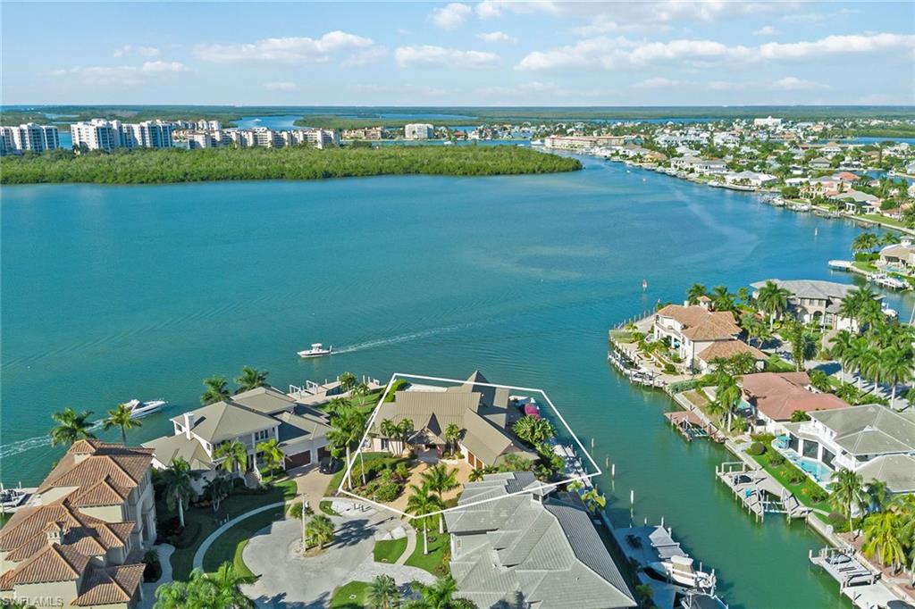 MARCO BEACH - Residential