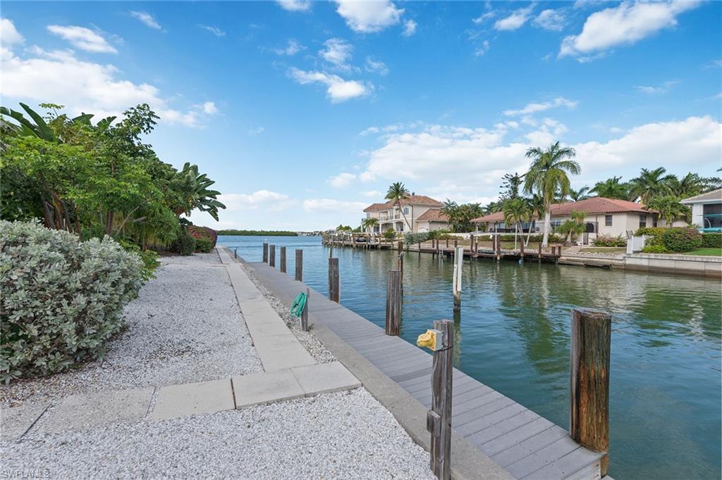 MARCO BEACH - Residential