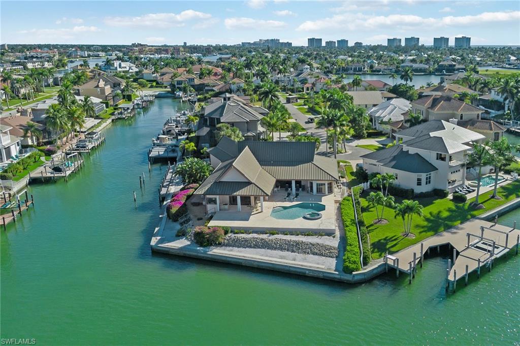MARCO BEACH - Residential
