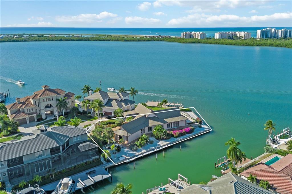 MARCO BEACH - Residential