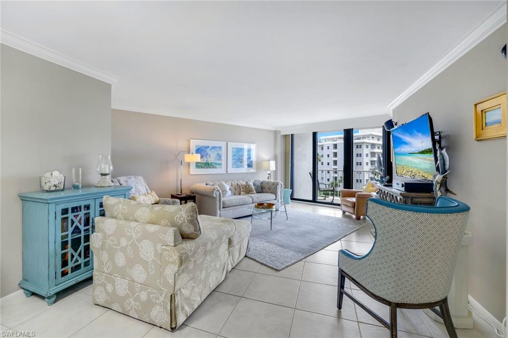 SOUTH SEAS - Residential Lease
