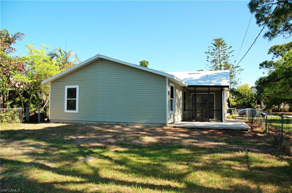 NAPLES PARK - Residential