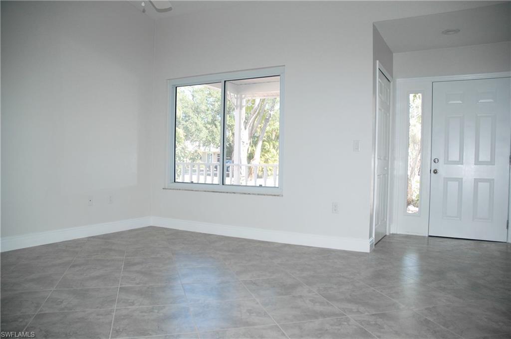 NAPLES PARK - Residential