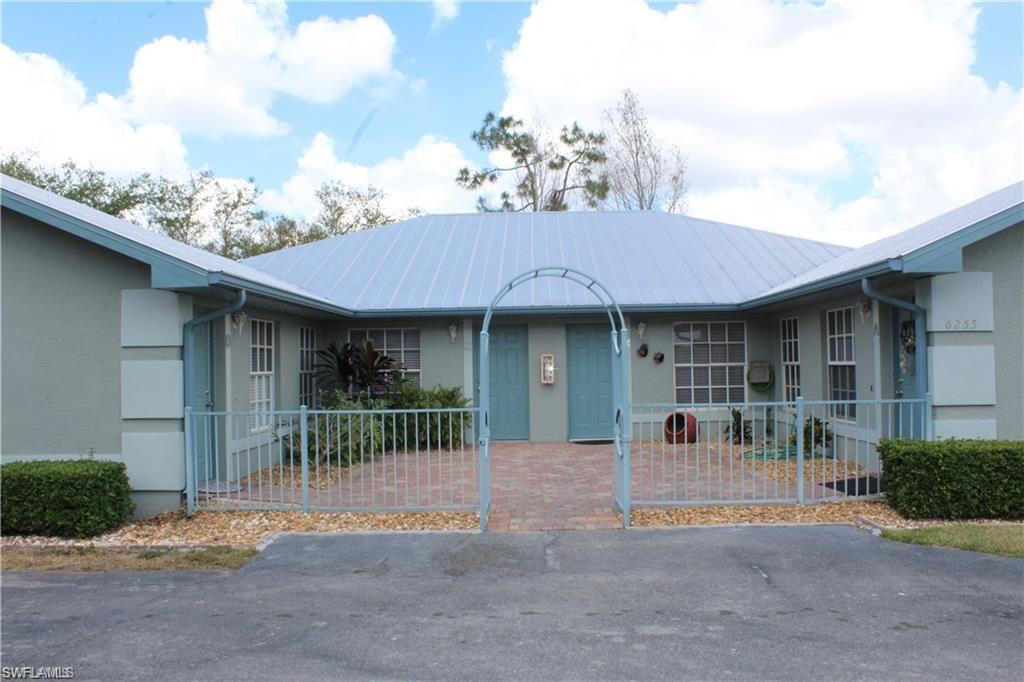 JUST COMPLETED A 45,000.00 REHAB ON THIS 3 BEDROOM 2 BATH VILLA IN VISTA GARDENS VERY CLOSE TO SHOPPING AND CLOSE TO DOWNTOWN AND BEACHES