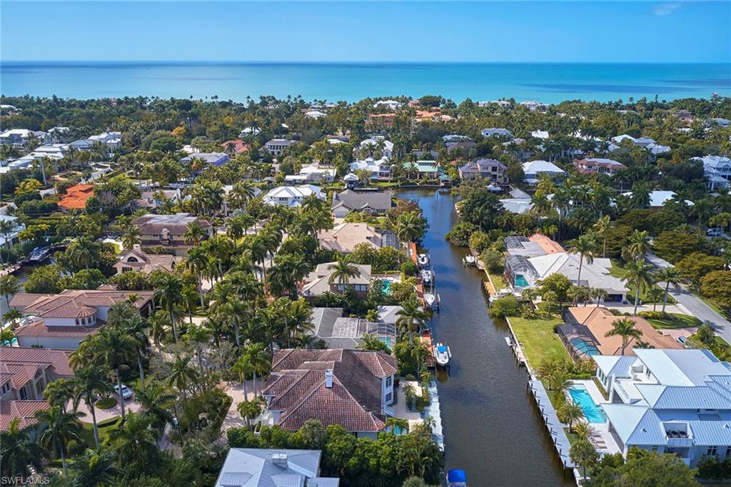 AQUALANE SHORES - Residential