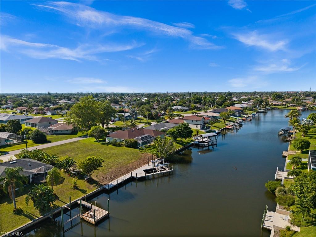 CAPE CORAL - Land
