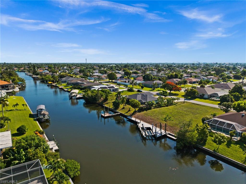 CAPE CORAL - Land