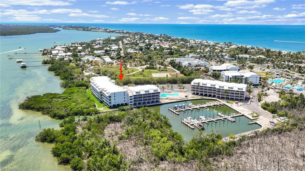 BAYSIDE VILLAS - Residential