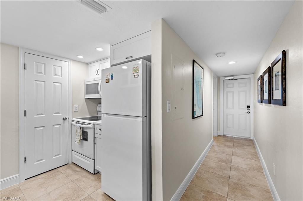 BAYSIDE VILLAS - Residential