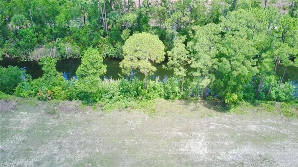 CAPE CORAL - Land