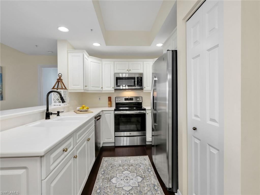 TOWER POINTE AT ARBOR TRACE - Residential
