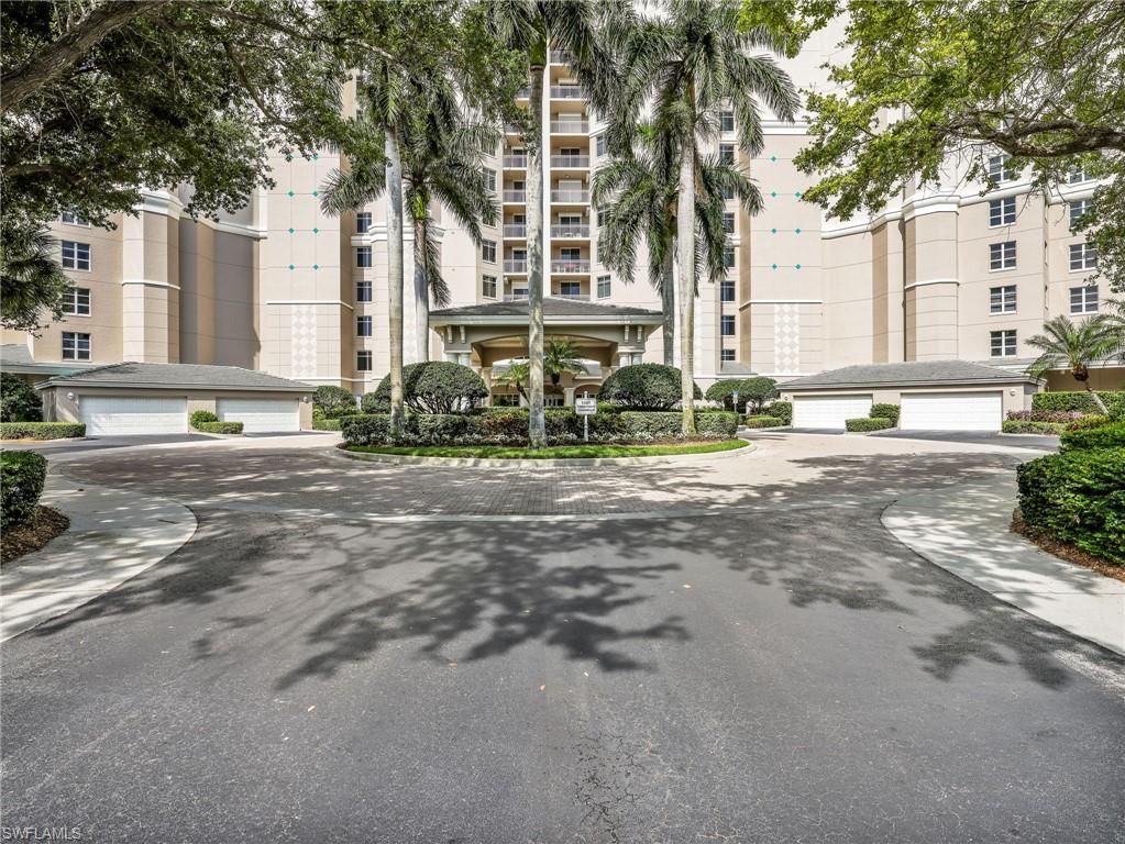 TOWER POINTE AT ARBOR TRACE - Residential