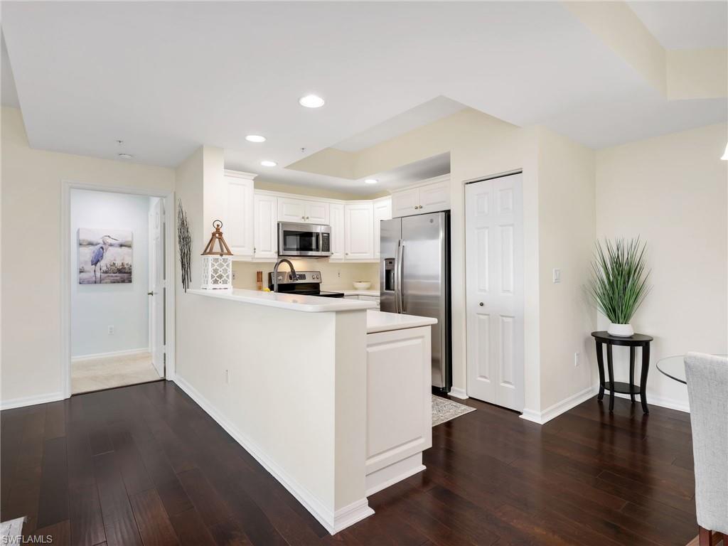 TOWER POINTE AT ARBOR TRACE - Residential