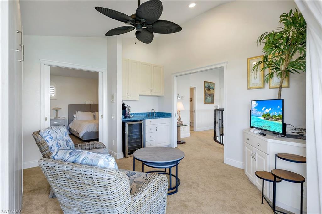 MARCO BEACH - Residential