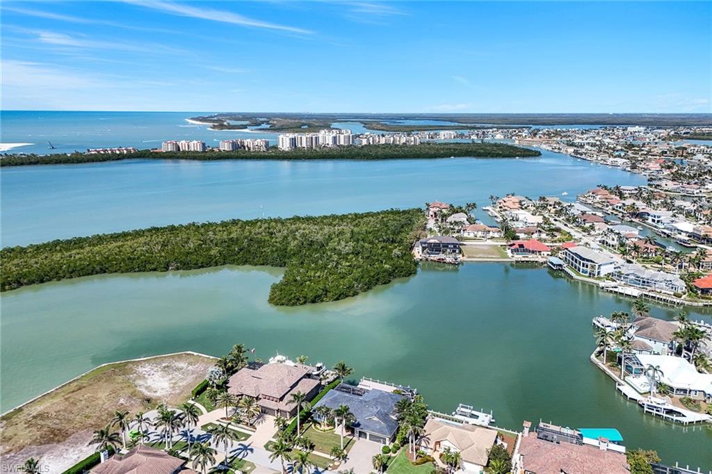 MARCO BEACH - Residential