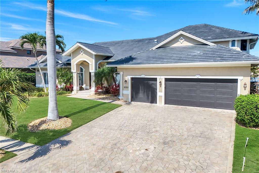 MARCO BEACH - Residential