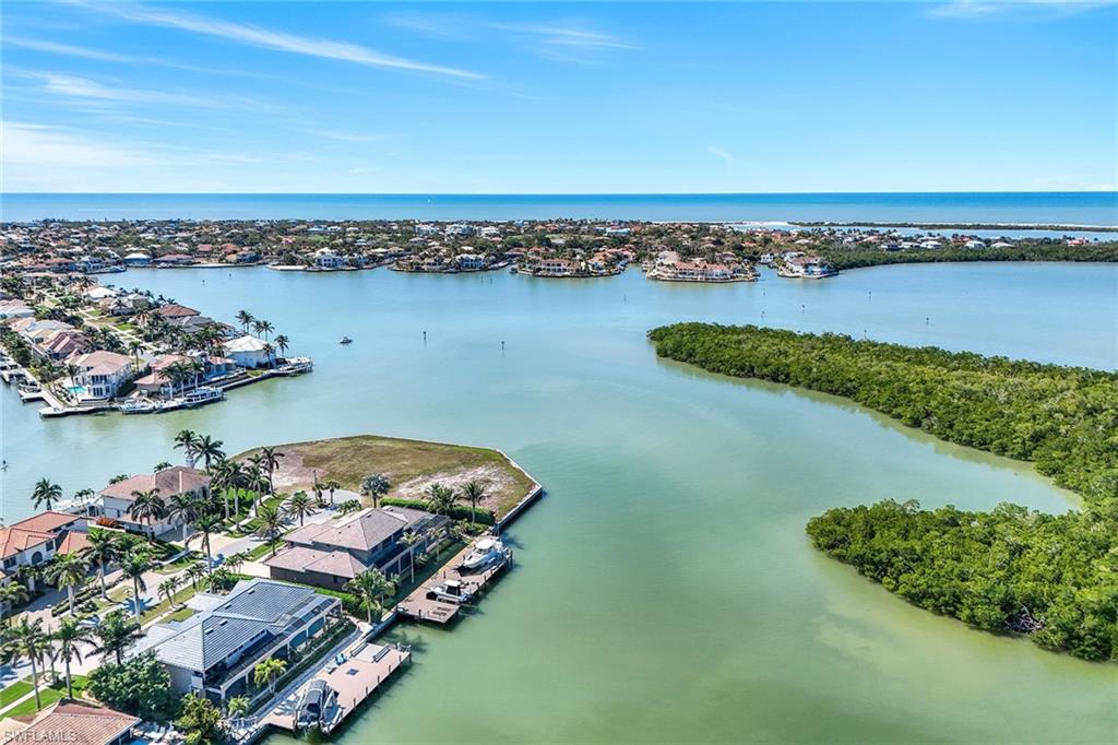 MARCO BEACH - Residential