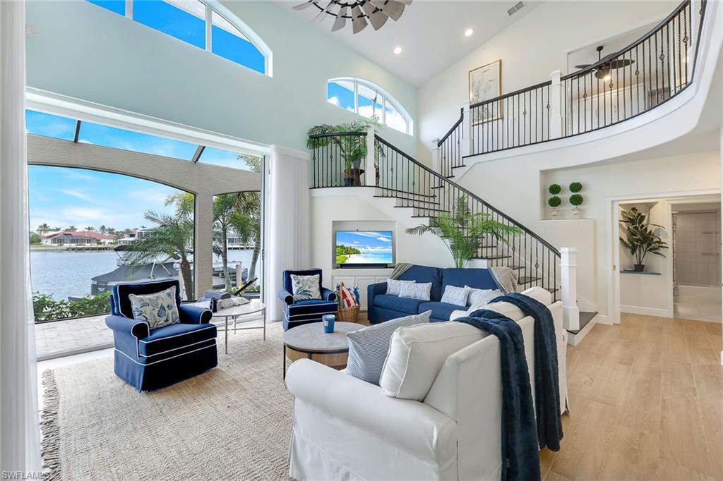 MARCO BEACH - Residential