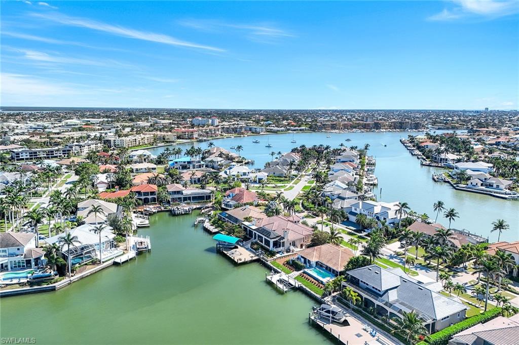 MARCO BEACH - Residential