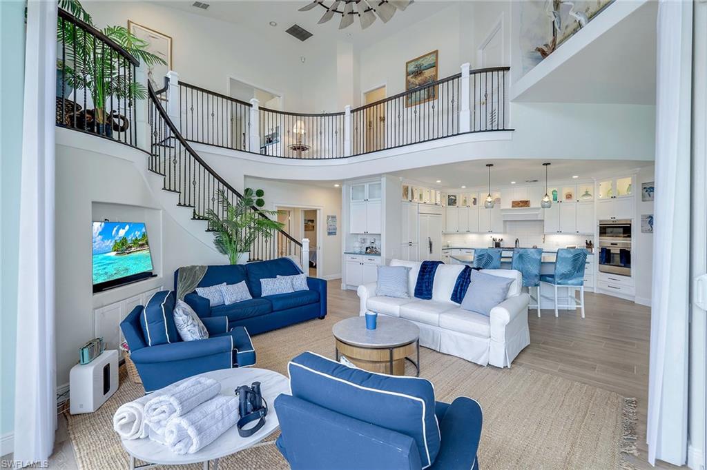MARCO BEACH - Residential