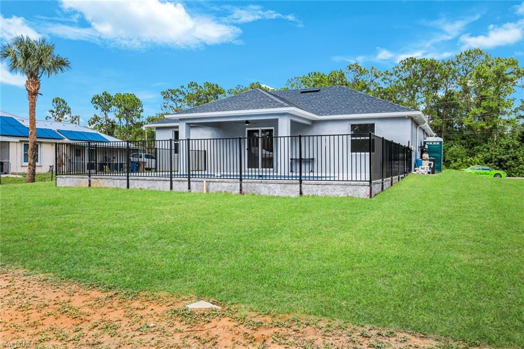 LEHIGH ACRES - Residential