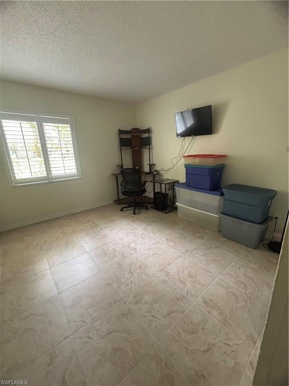 TOWERS CONDO - Residential