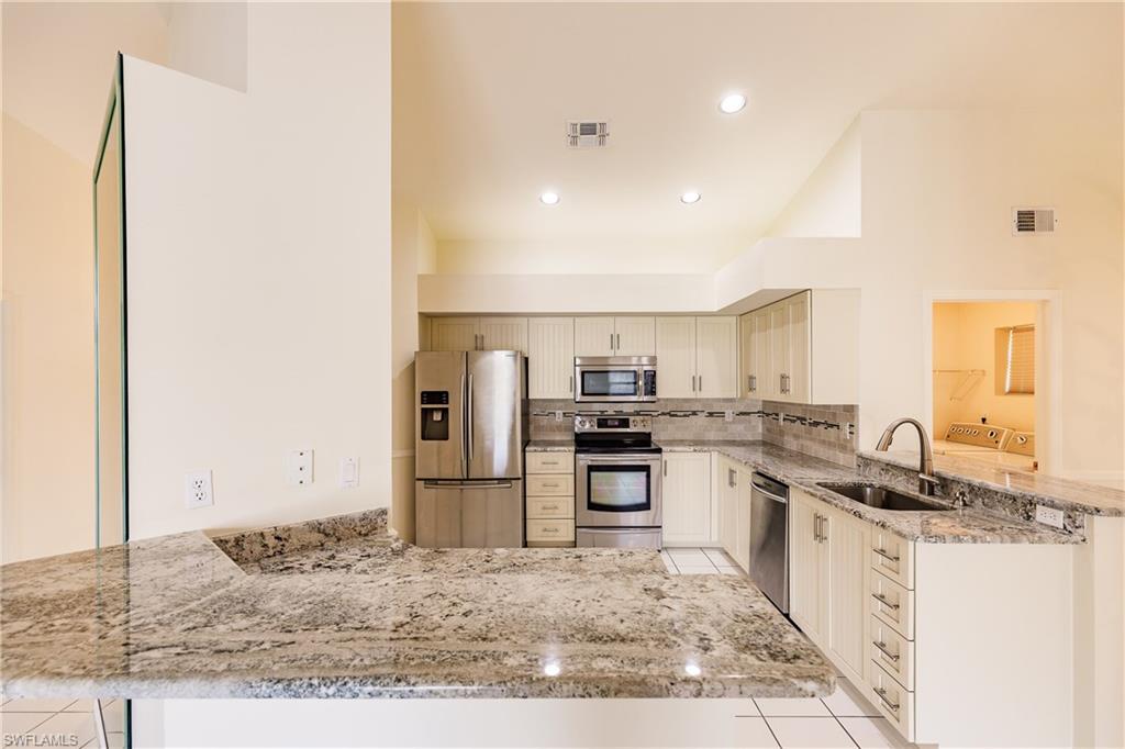 CROSS CREEK ESTATES - Residential