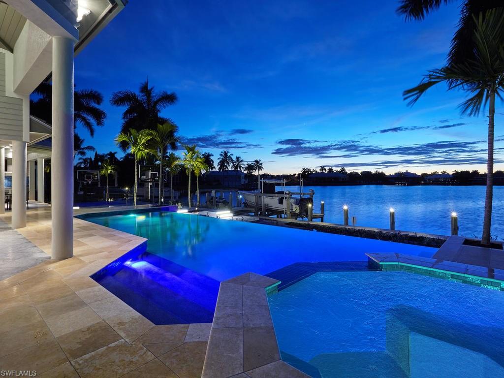 MARCO BEACH - Residential
