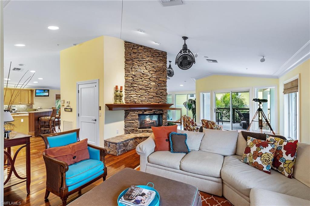 CAPTIVA BEACH - Residential