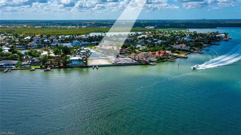 ROYAL HARBOR - Land