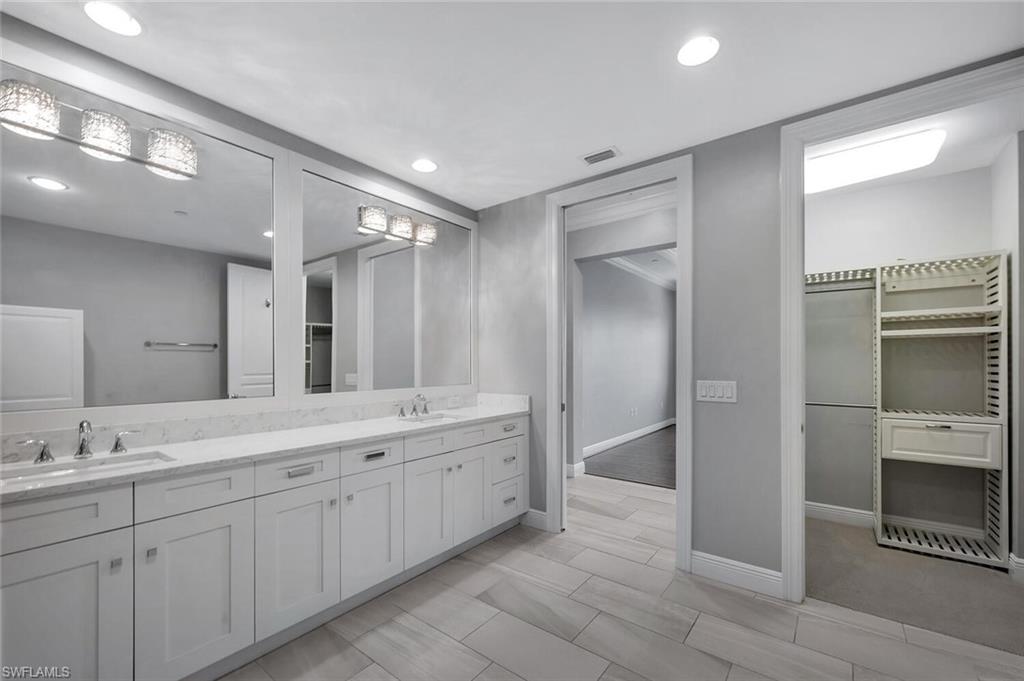 VIANSA - Residential Lease